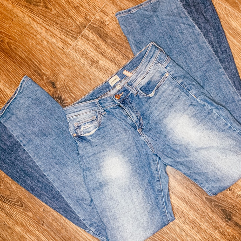 BELL BOTTOMS